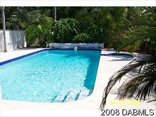 3rd image of 335 Tarragona Way