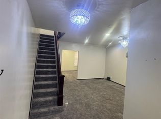 7852 82nd St, Glendale, NY 11385