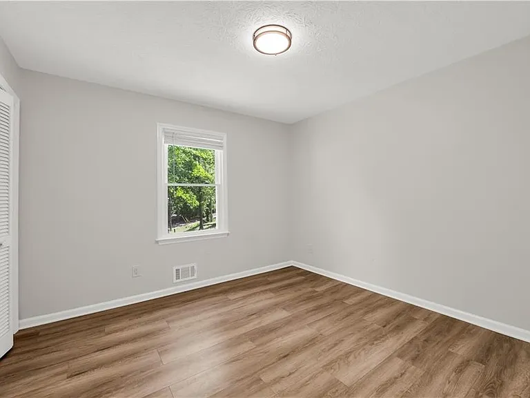 5722 Port Dr — Photo 13