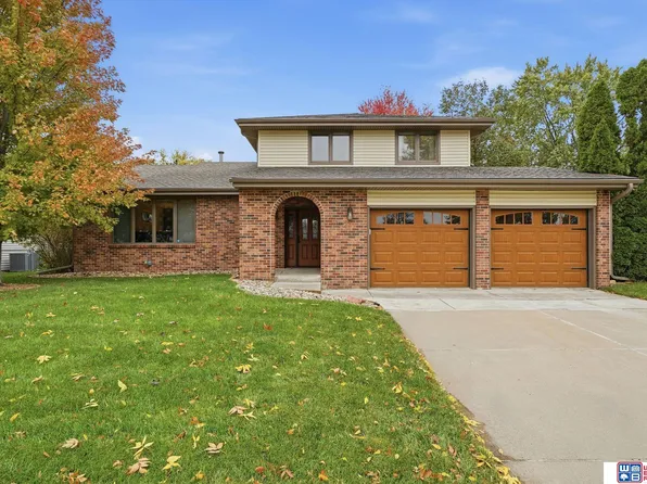 5127 Bison Dr, Lincoln, NE 68516