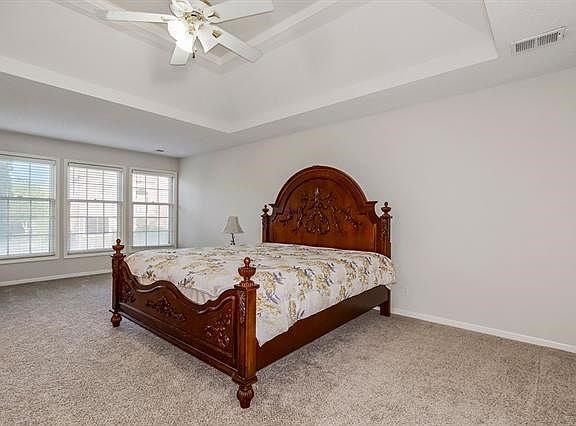 5th image of 14744 Eby St