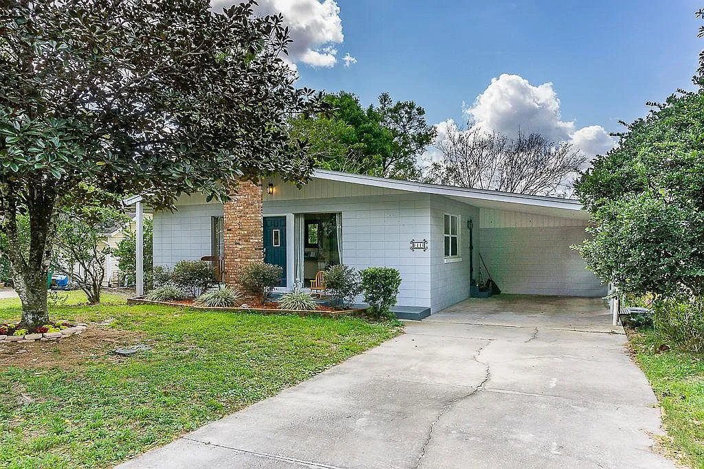 11 S University Cir — Photo 2