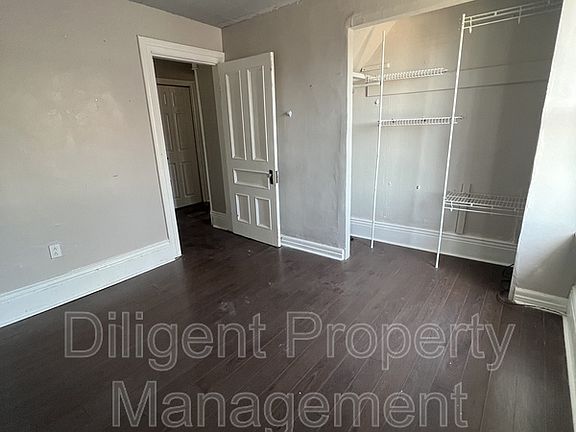 4th image of 265 Sherbrooke St