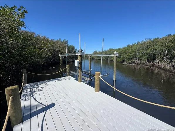 279 SE Via Bisento Port St, Pt Saint Lucie, FL 34952