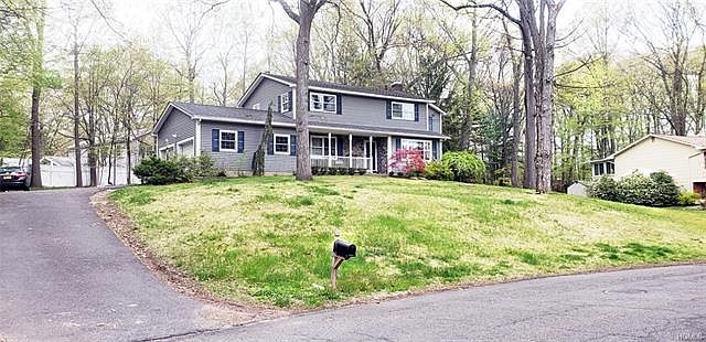 1st image of 4 Bayberry Dr
