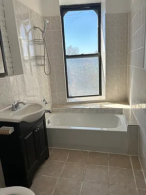 Rented by Rani Dishi, LREB | media 3