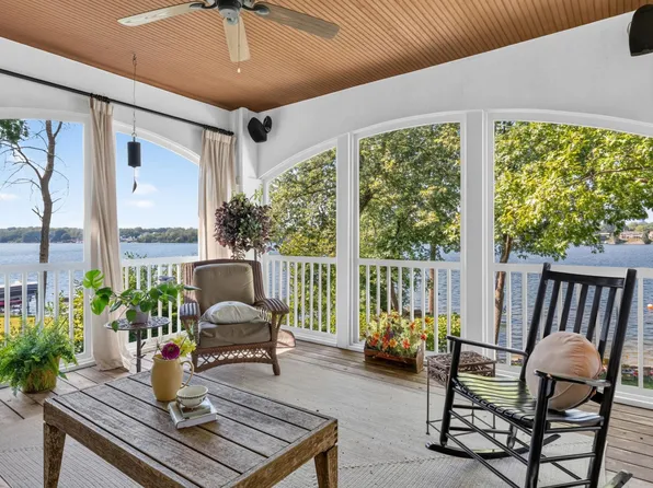 5488 Fairlawn Shores Trl SE, Prior Lake, MN 55372