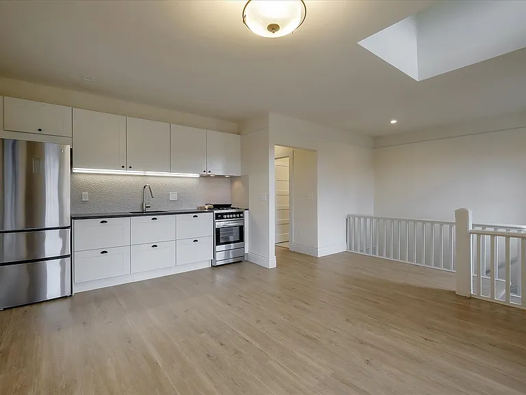 510 Lincoln St #2 — Photo 14