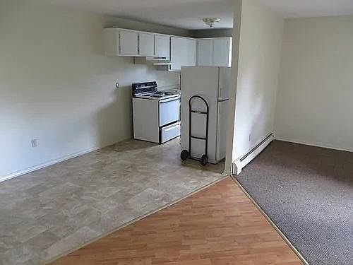 2nd image of 142 Silver Ln #8-A