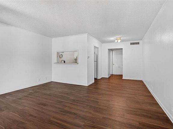 3rd image of 4007 Saint Charles Ave APT 119