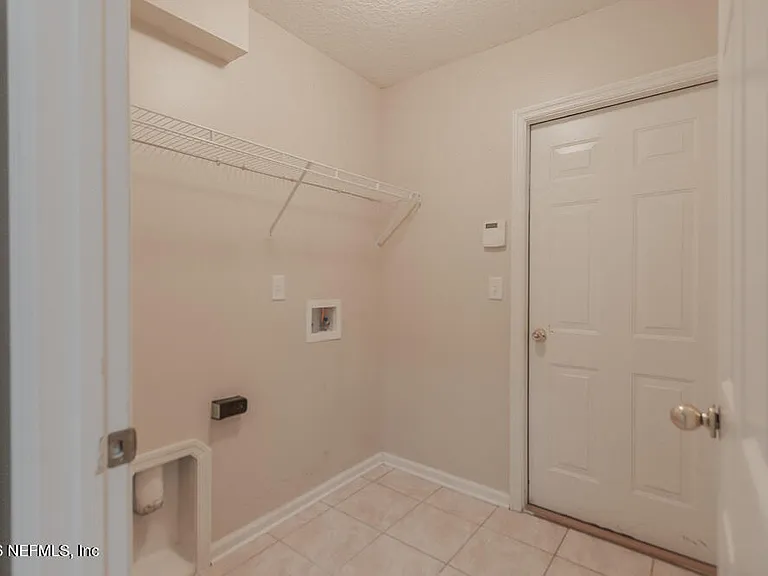 684 Sid Dr — Photo 22