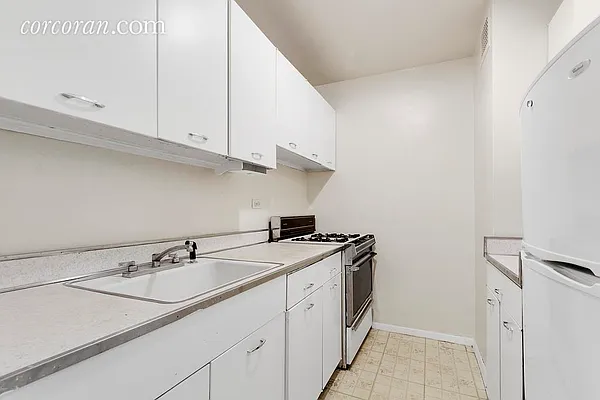 Sold by Corcoran | media 16