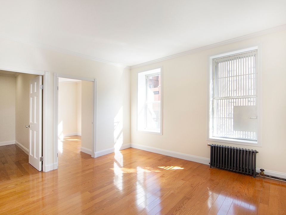 1st image of 39 E 7th St #18