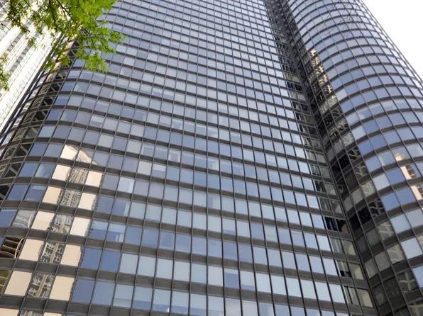 155 N Harbor Dr APT 803, Chicago, IL 60601