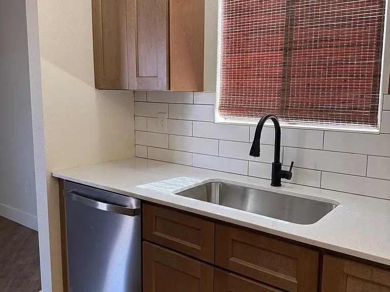 10173 E Cardiff Pl — Photo 6