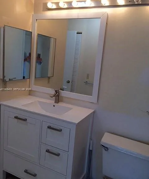 18324 NW 68th Ave #H — Photo 7