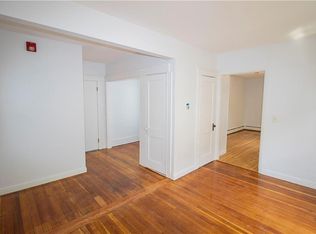 18 Bloomfield St #1R, Pawtucket, RI 02861