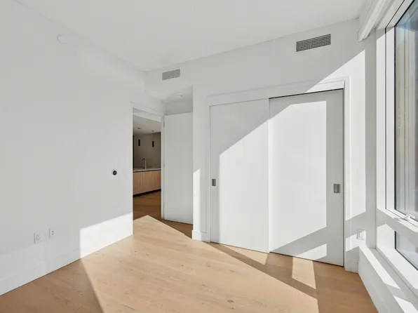 312 West 43rd Street image 9 of 14