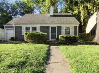 14 Randolph Rd, White Plains, NY 10607