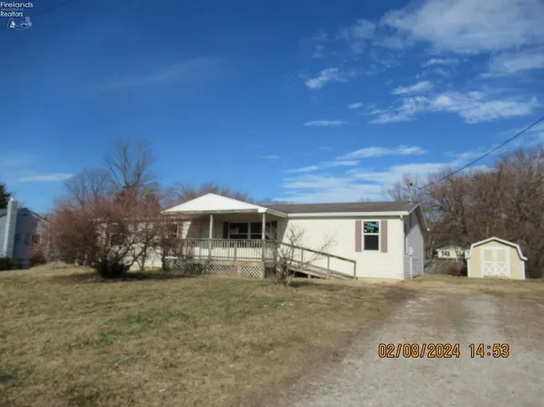 2047 Winkle Dr, Milan, OH 44846