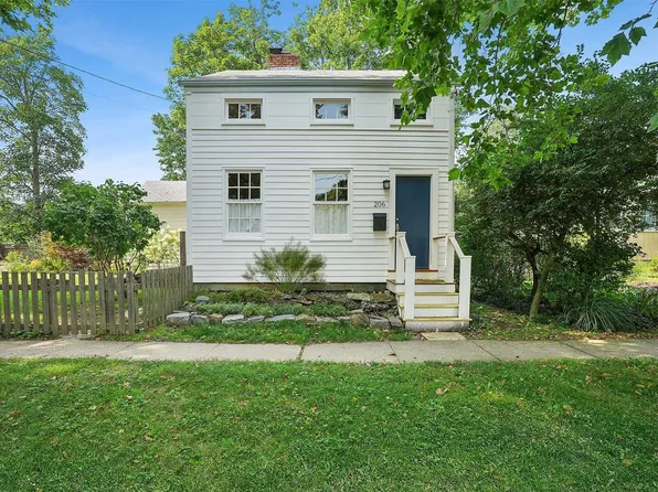 206 Center Street, Greenport, NY 11944