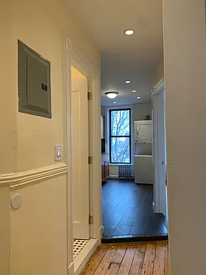 Rented by Compass | media 31