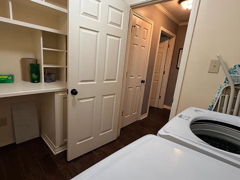 3200 Stowers Dr — Photo 5