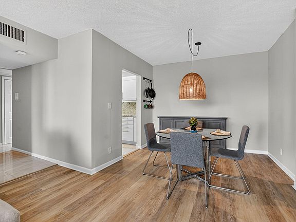 5th image of 250 NE 20th Street #5230