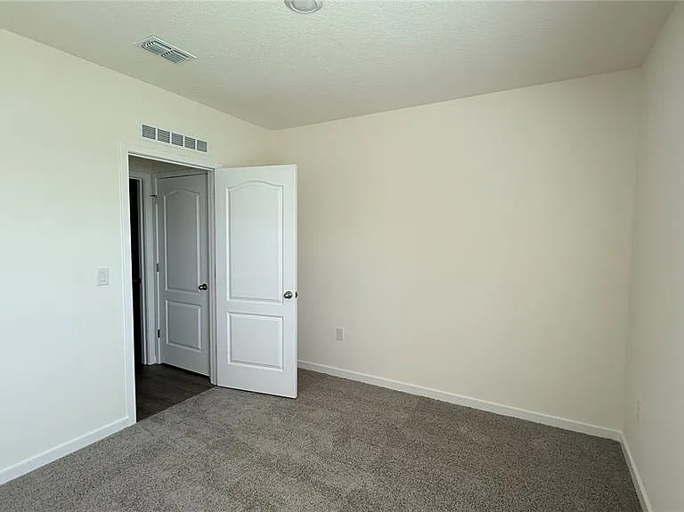 2066 Walnut Creek Dr — Photo 33