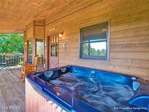 The blissful hot tub