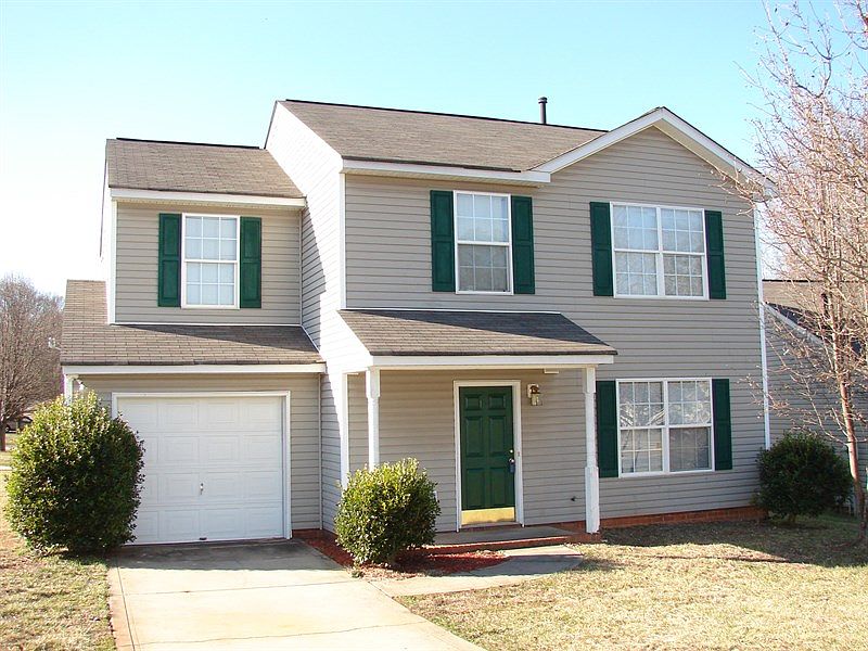 1st image of 4903 Cornelia Dr