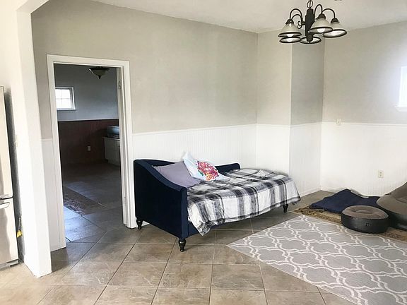 3rd image of 6545 Jade Ave
