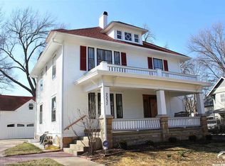 2237 Massachusetts St, Lawrence, KS 66046