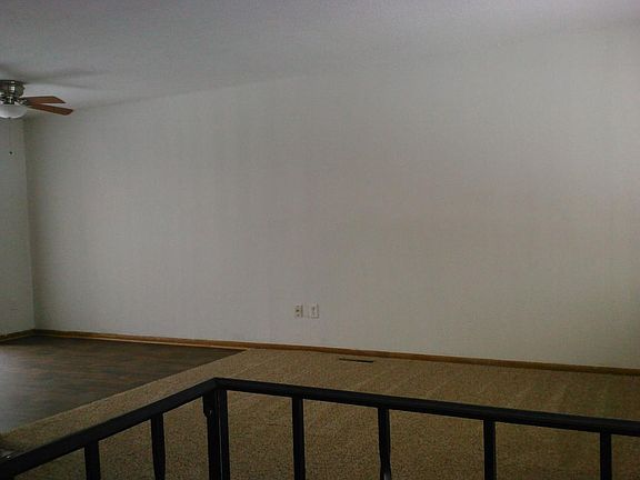 5th image of 8443 Rhode Island Dr N
