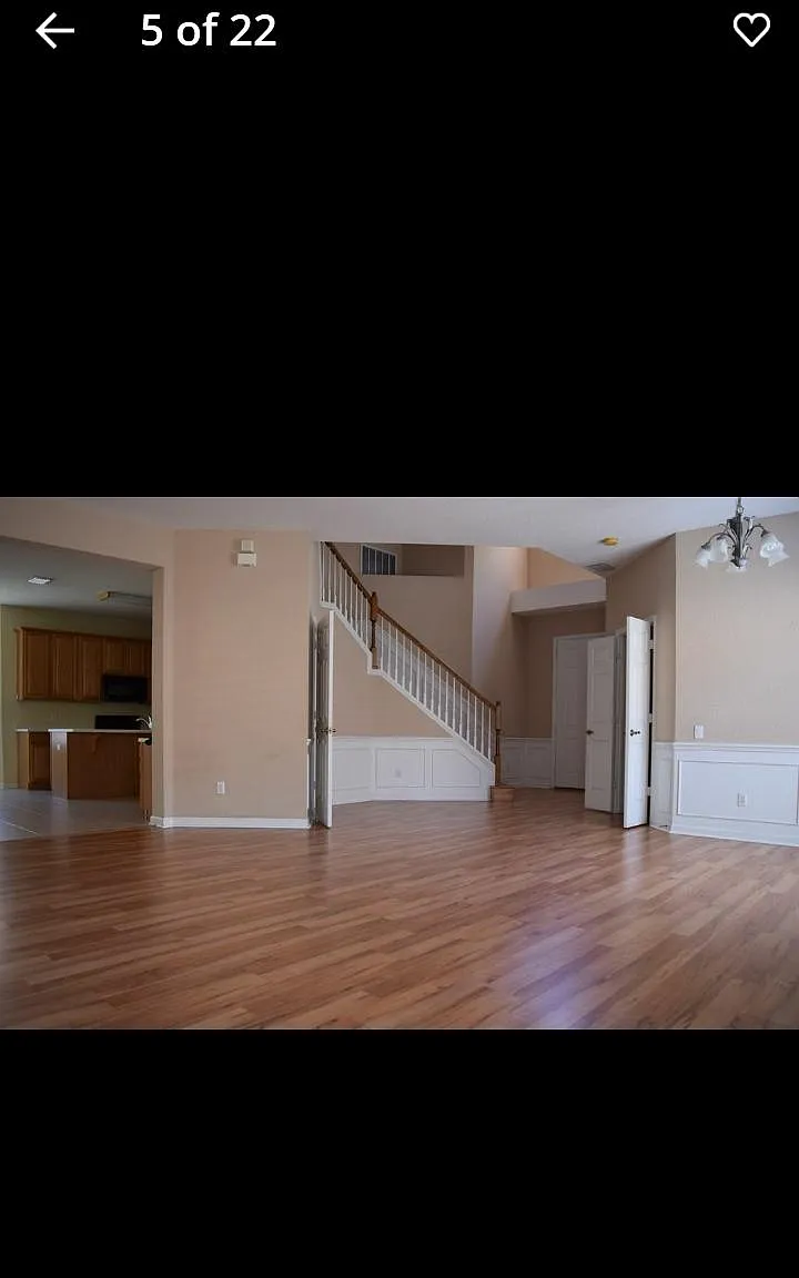 4 bed, 2497 sqft, $2,990 — Photo 2