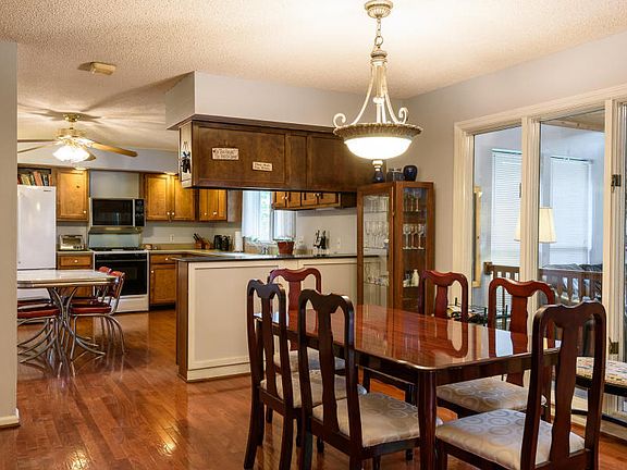 4th image of 6600 River Winds Ln