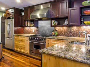 820 SW Channon Dr, Normandy Park, WA 98166