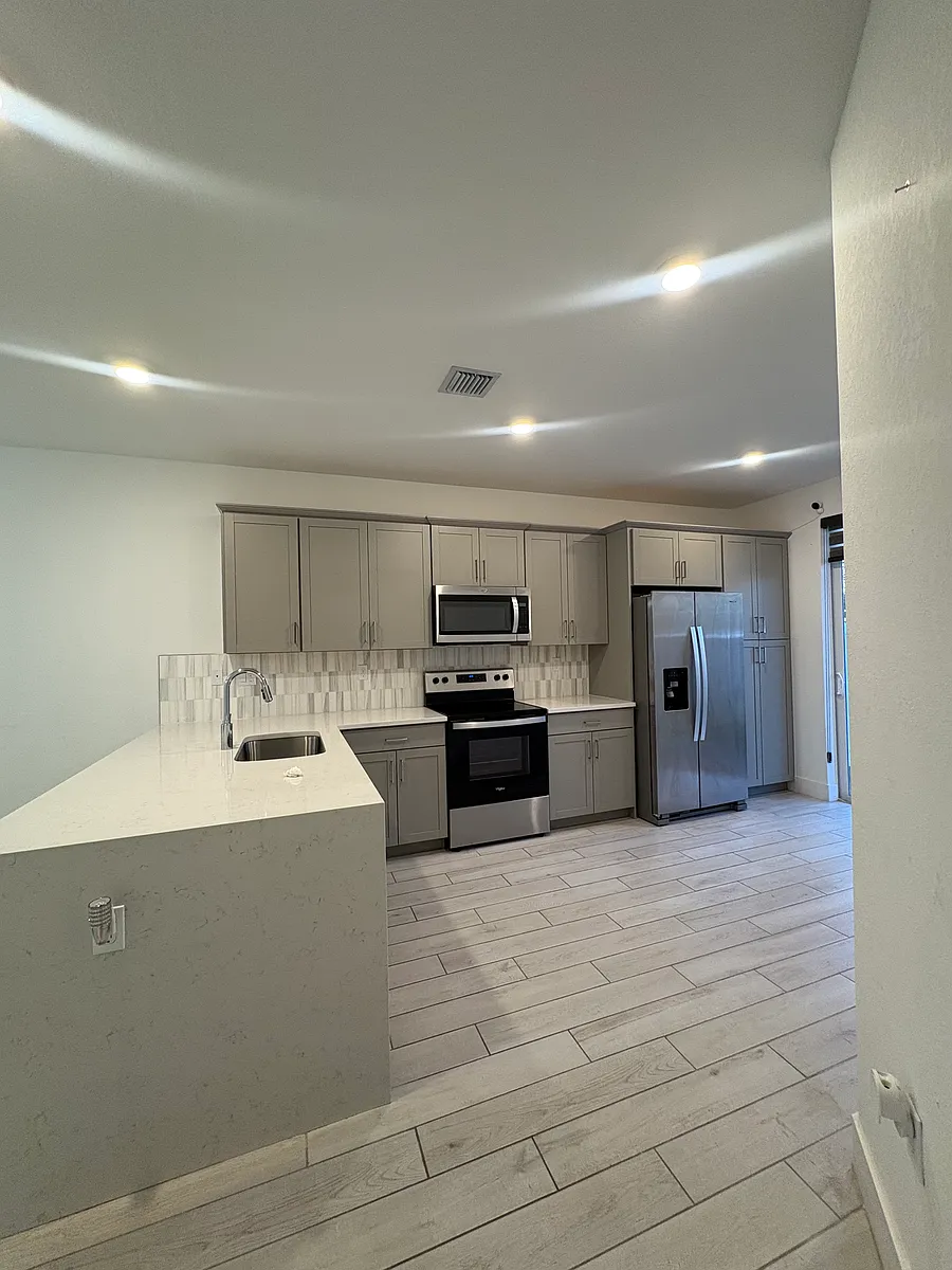 Building Photo - SW 171st Ter