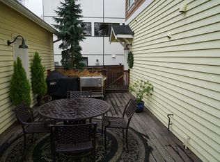 518 20th Ave E, Seattle, WA 98112