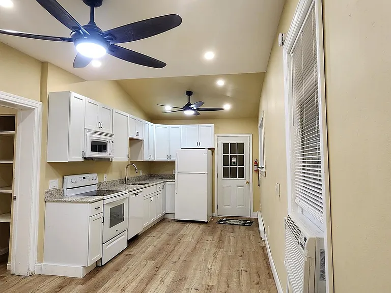 321 S Hanover St #1 — Photo 1