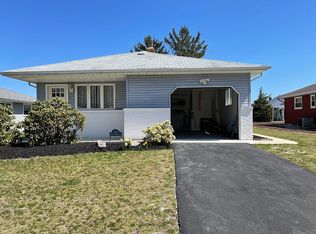 464 Saint Thomas Dr, Toms River, NJ 08757