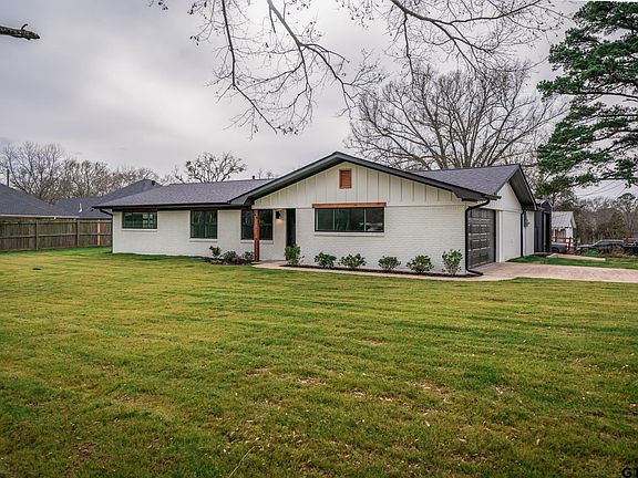 5th image of 207 N White Oak Rd