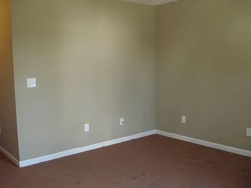 5th image of 902 19th St APT B