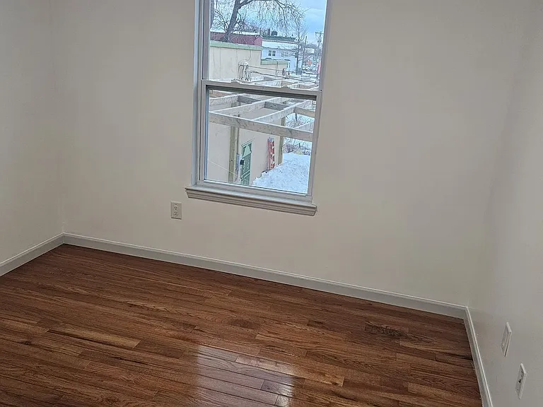 578 S 11th St #2 — Photo 11