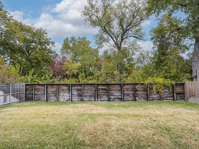 5622 Oaks Ln — Photo 30