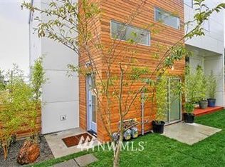 2010 B 14th Ave S, Seattle, WA 98144