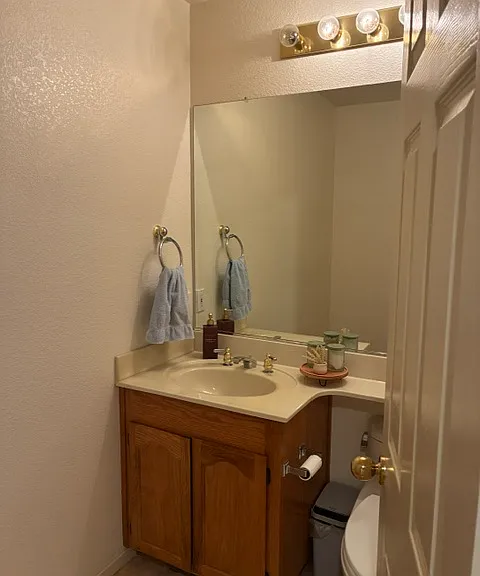 917 Arrowhead Ter — Photo 18