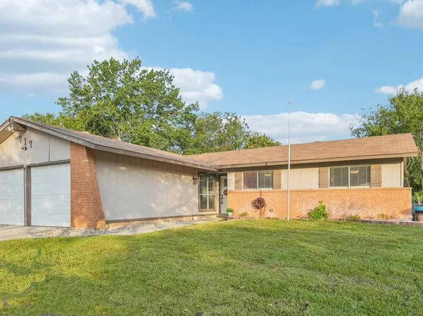 717 MAPLE DR, Schertz, TX 78154