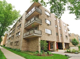 224 N Kenilworth Ave APT 2E, Oak Park, IL 60302
