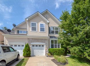 23 Crest Ct, Mount Laurel, NJ 08054